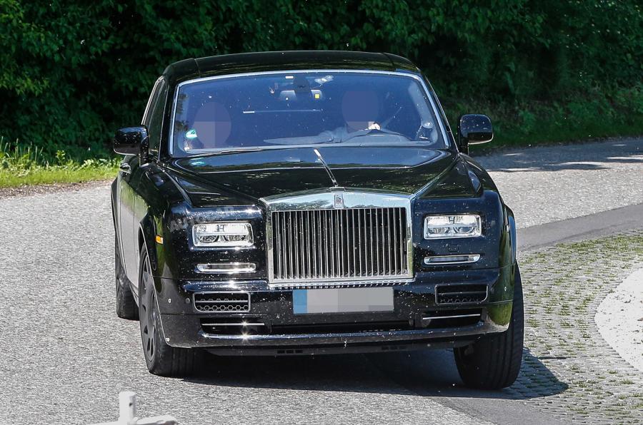2018 Rolls-Royce SUV (Project Cullinan) Spy Shots